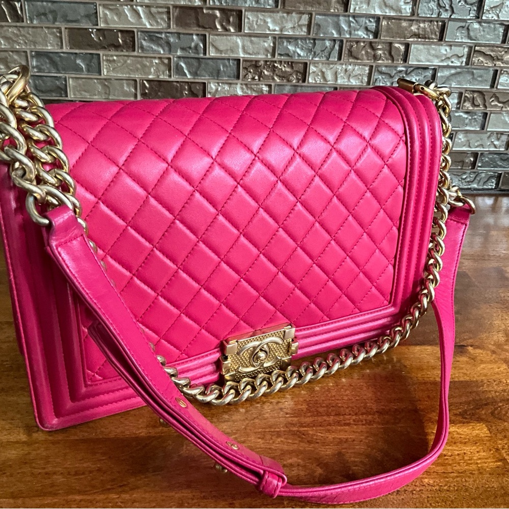 CHANEL Boy Bag Fuchsia Quilted Shoulder Bag with Gold Chain